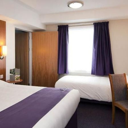 Premier Inn Premier Inn Solihull Town Centre Exterior foto